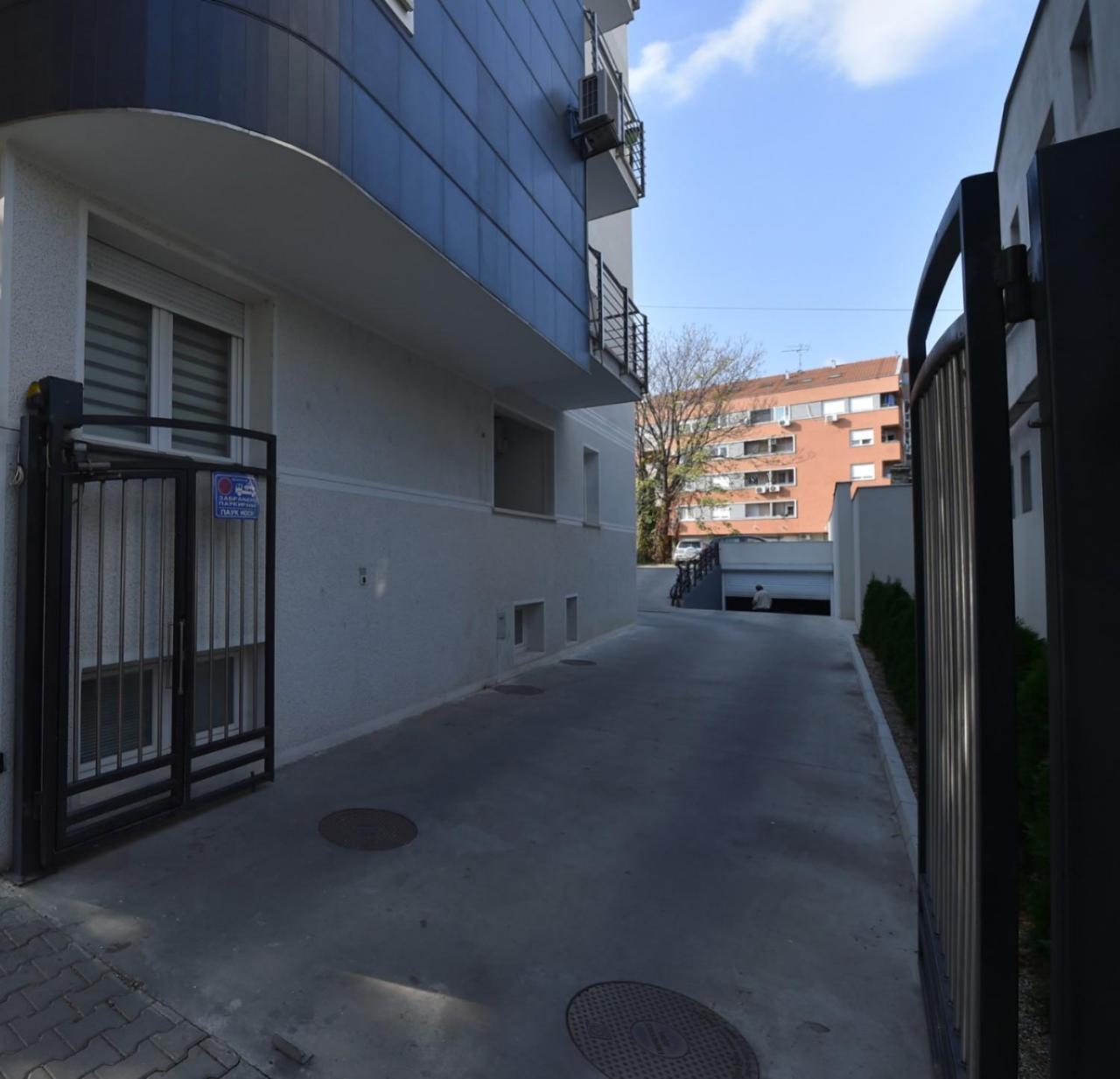 Apartment Sinisa With Garage Novi Sad Esterno foto